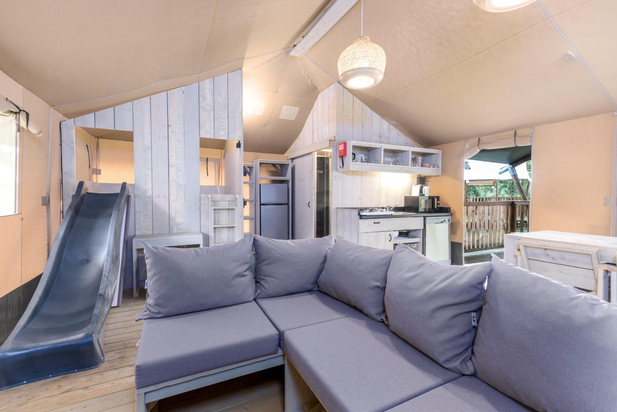 فندق Landal Glamping نوفشاتو الغرفة الصورة