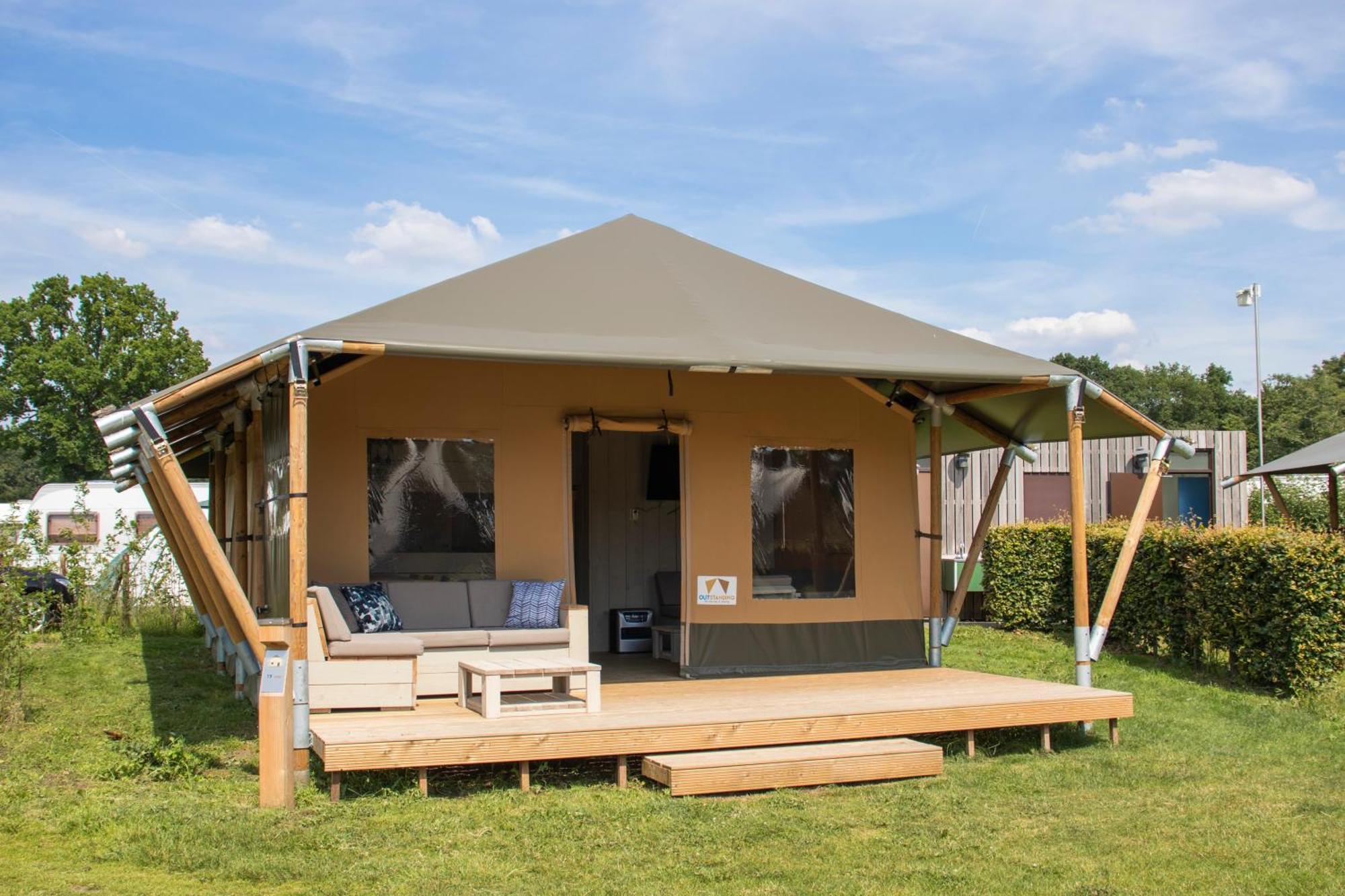 فندق Landal Glamping نوفشاتو الغرفة الصورة