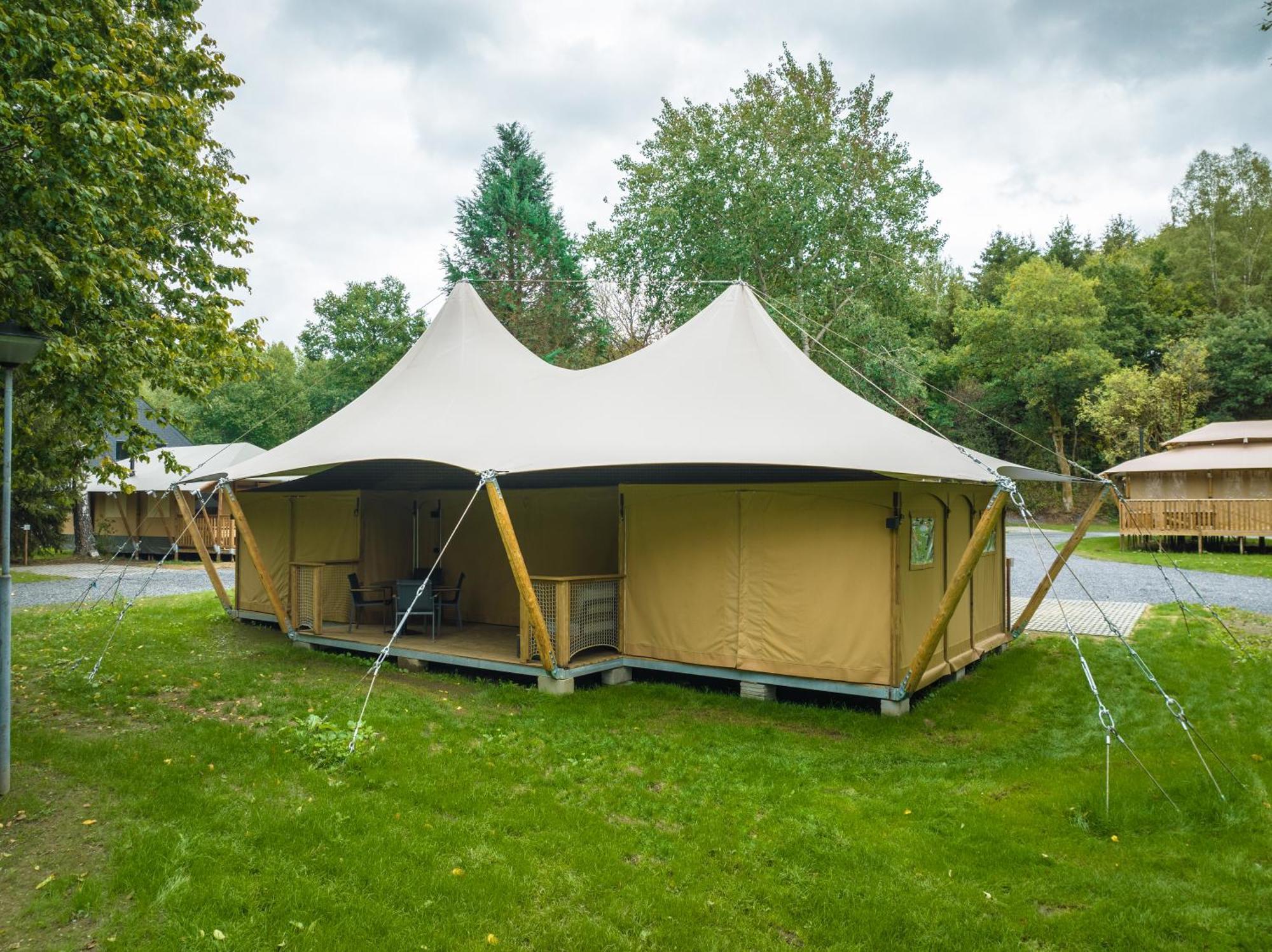فندق Landal Glamping نوفشاتو الغرفة الصورة