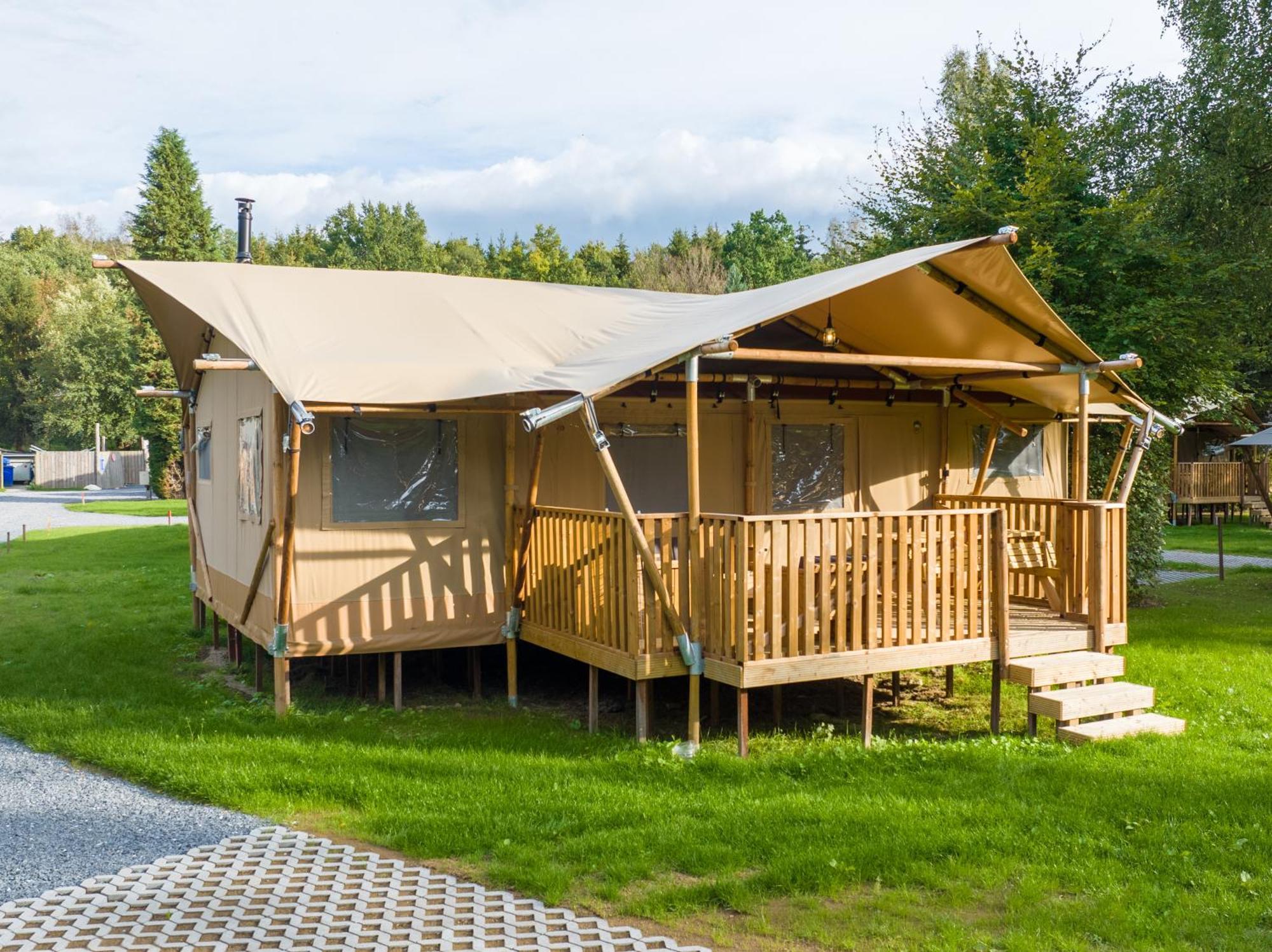 فندق Landal Glamping نوفشاتو الغرفة الصورة
